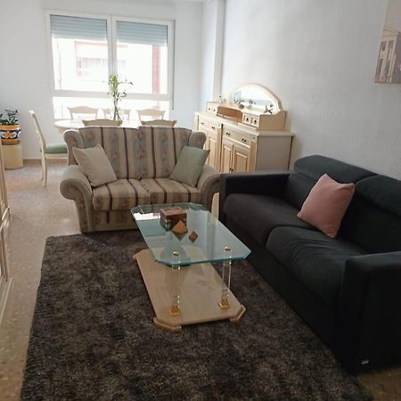 Private Room In A Shared Flat In Castellon Castellon de la Plana Bagian luar foto
