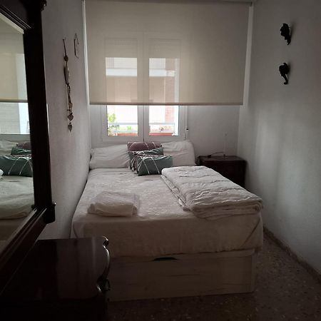 Private Room In A Shared Flat In Castellon Castellon de la Plana Bagian luar foto