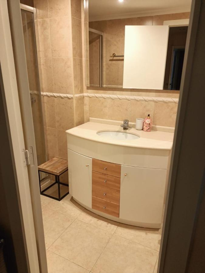 Private Room In A Shared Flat In Castellon Castellon de la Plana Bagian luar foto
