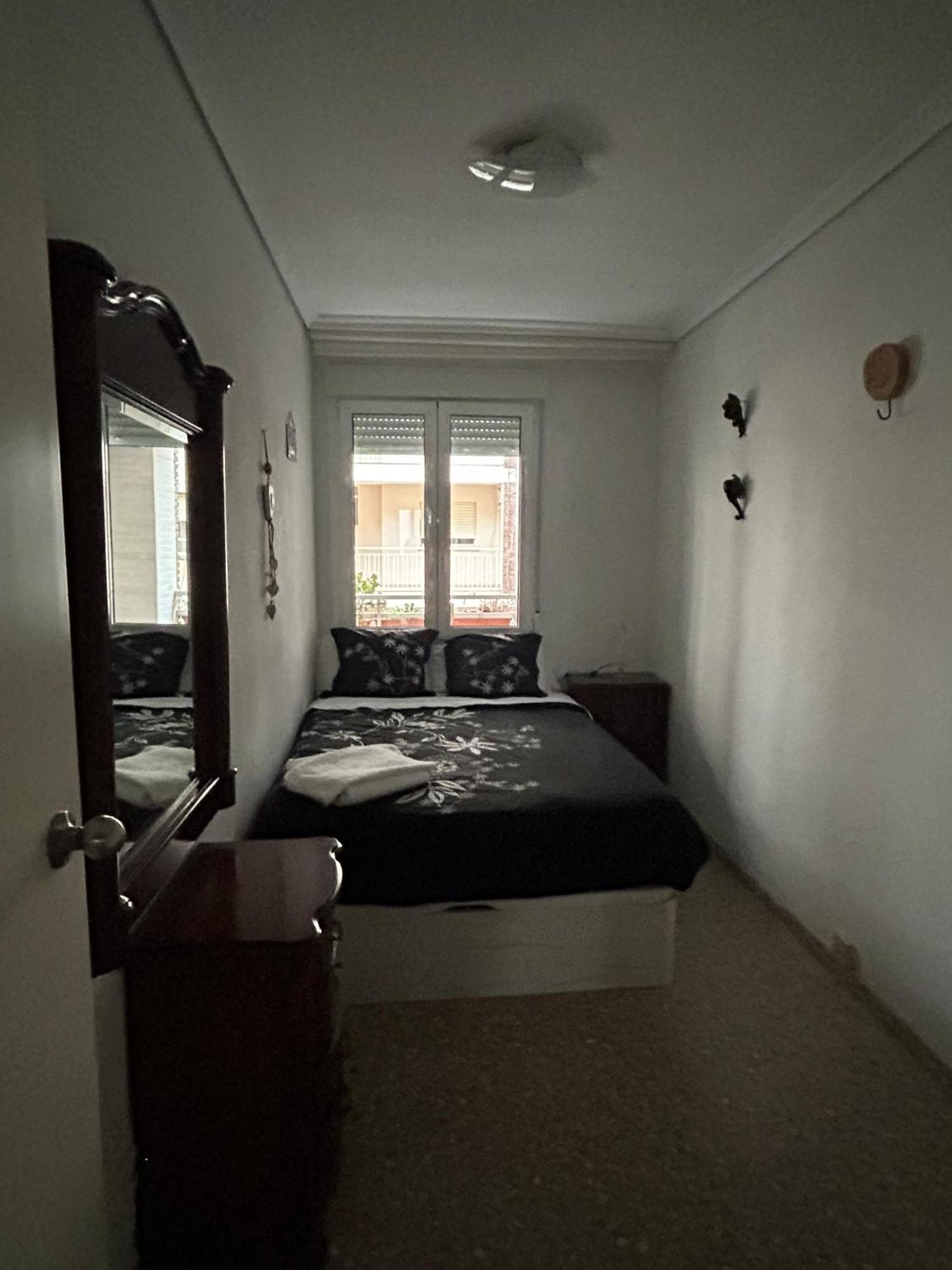 Private Room In A Shared Flat In Castellon Castellon de la Plana Bagian luar foto